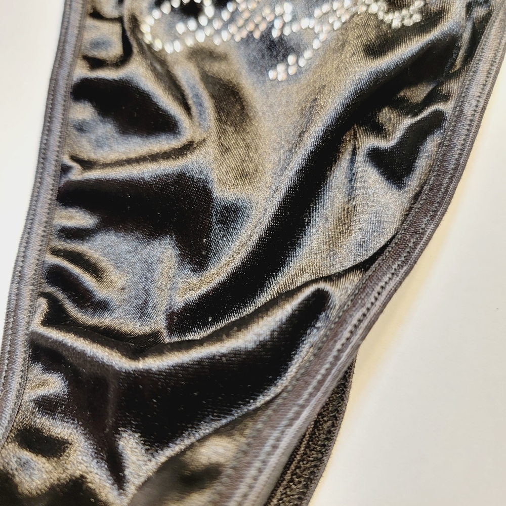 Victoria's Secret Second Skin Satin V-string - Picture 4 of 6
